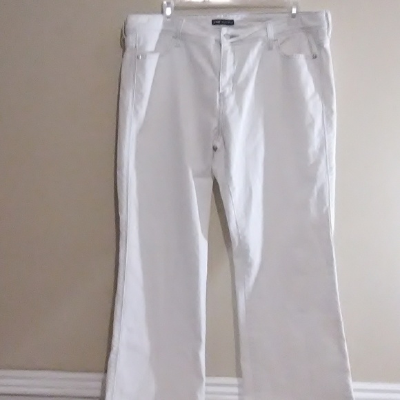 Levis Night Blues Denim - FINAL SALE Levi's Night Blues White Jeans. 16 M